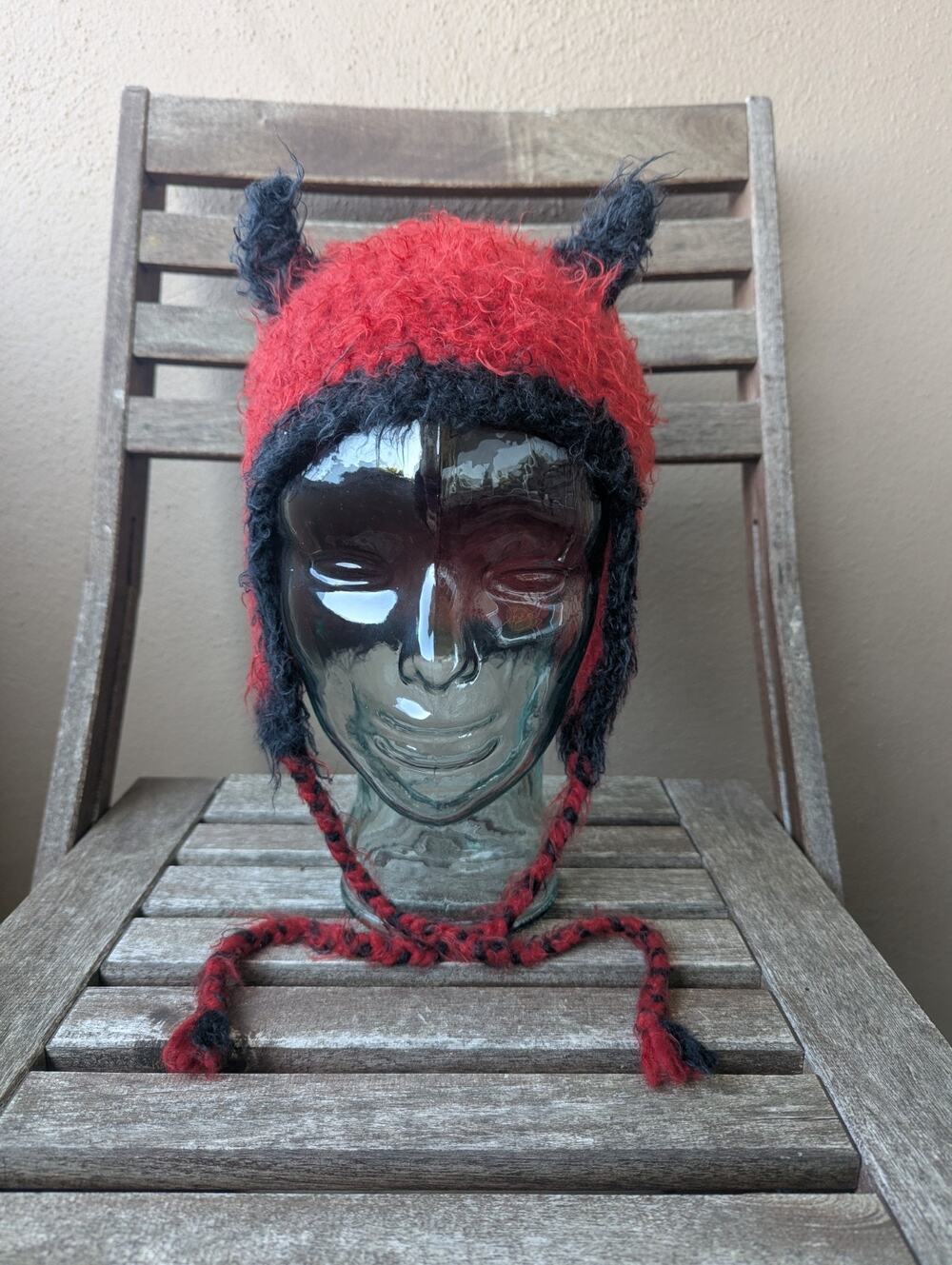 💜Red Black Fuzzy Devil Horn Earflap Beanie